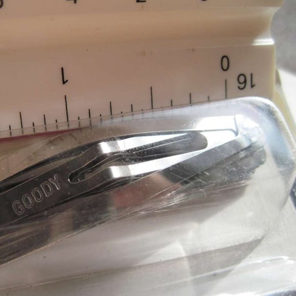 12 Goody Basic Plain Silver Metal So Secure Snap Hair Styling Clips Stamped Name - Picture 3 of 8